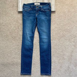 Hollister Juniors 1S / 1 Short Denim Skinny Jeans Act W 28 x I 28 Short Inseam